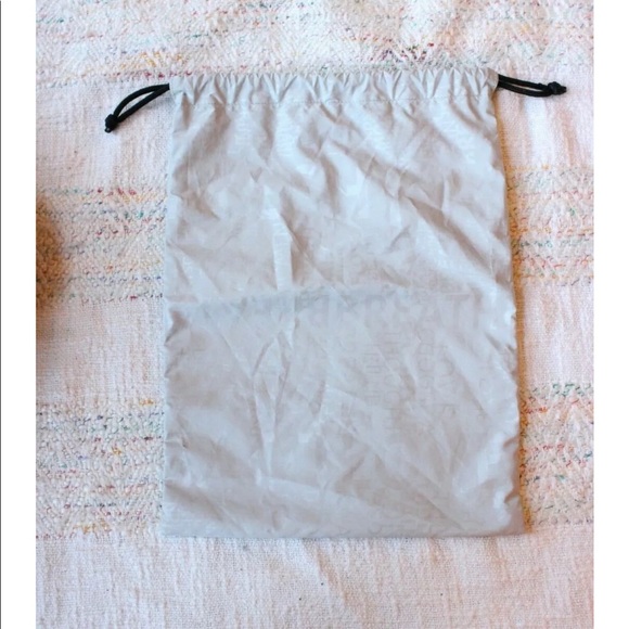 Lululemon Destined for Greatness Ruched Duffle Bag - Picture 10 of 10